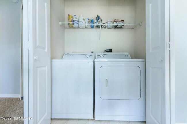 Building Photo - 127 Sand Castle Way