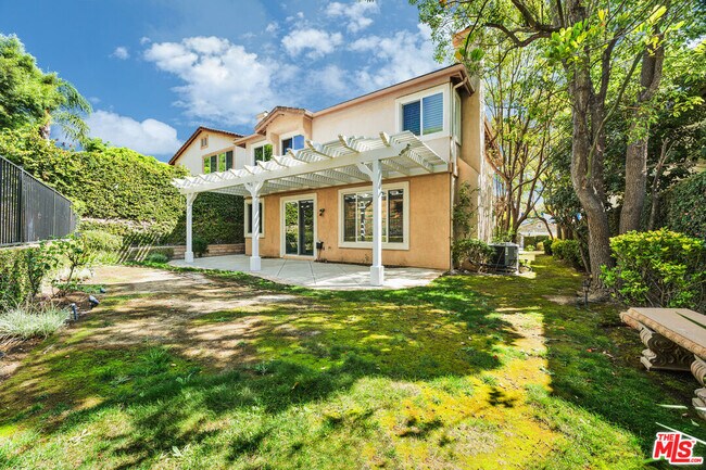 Building Photo - 2909 Venezia Ln