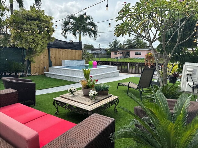 Building Photo - 4531 SW 42nd Terrace