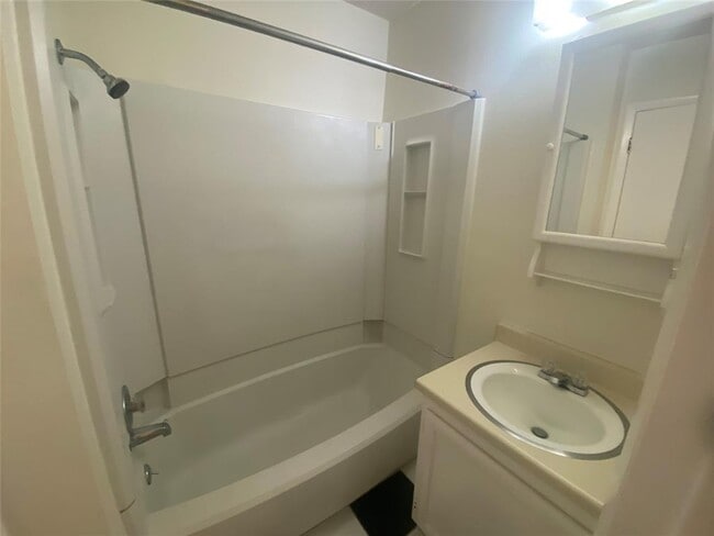 Building Photo - 5302 Avenue G