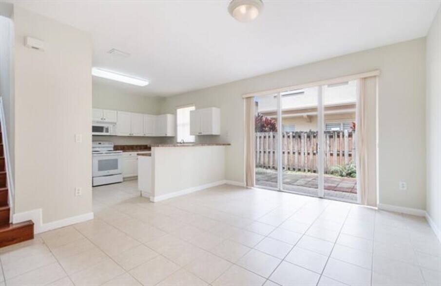 Building Photo - 12853 SW 134th St