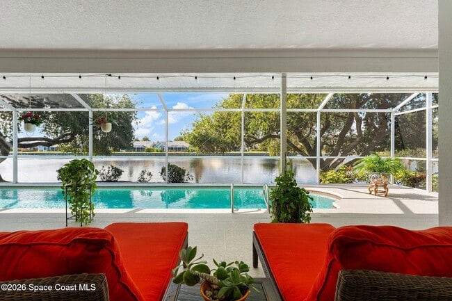 Building Photo - 662 Rossmoor Cir