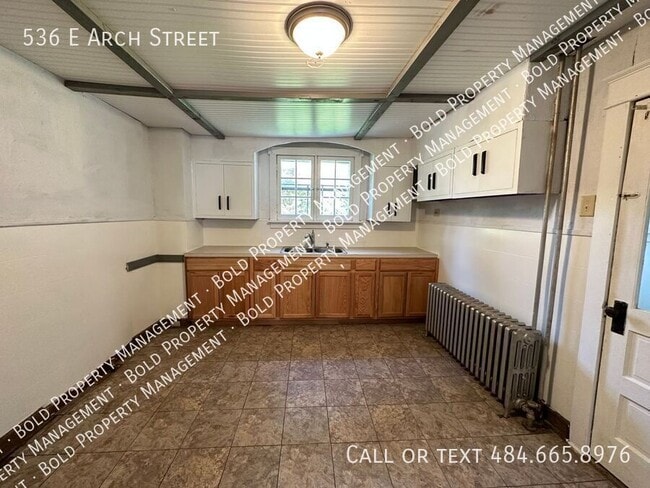 Building Photo - 536 E Arch St