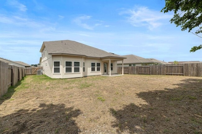 Building Photo - 205 Durango Downs Dr