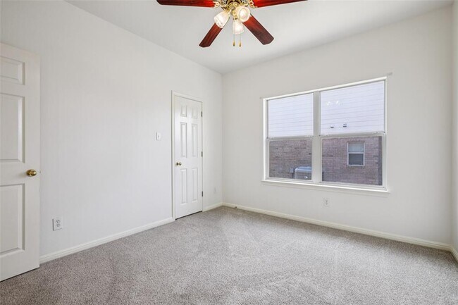 Building Photo - 11736 Dunfries Ln