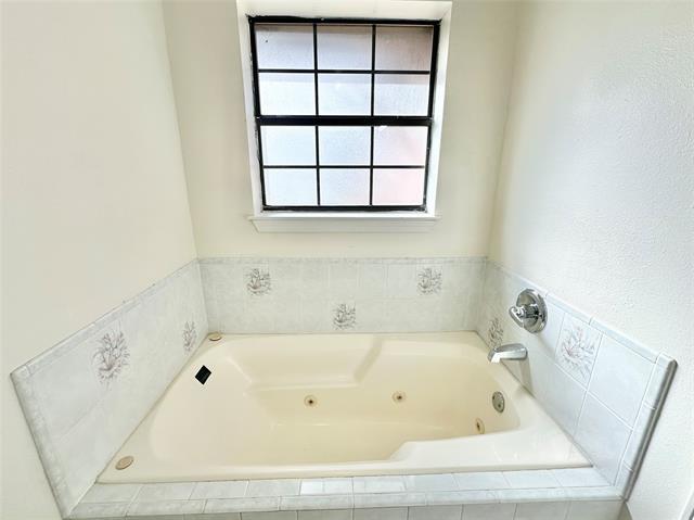 Building Photo - 8869 Liberty Rd