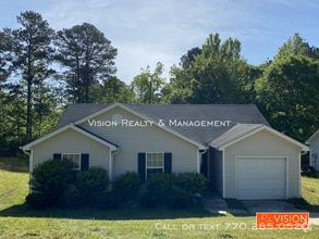 Building Photo - 124 Pin Oak Trail