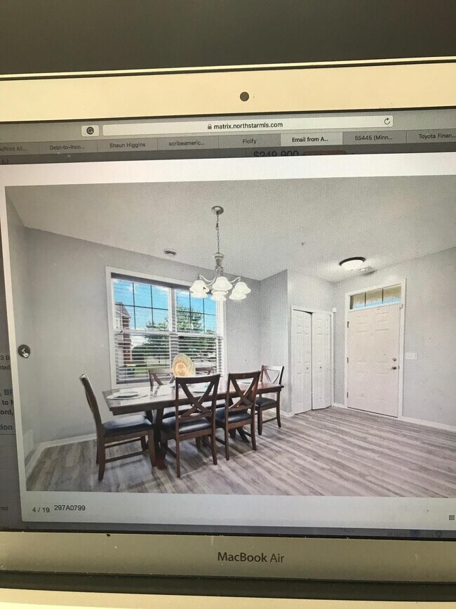 Dining room - 9610 Scott Cir N