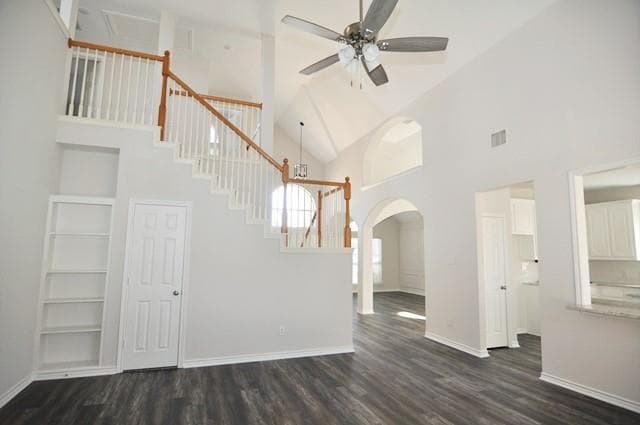 Building Photo - 521 Mustang Ridge Dr