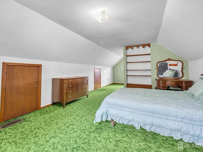 Building Photo - 143 Safran Ave