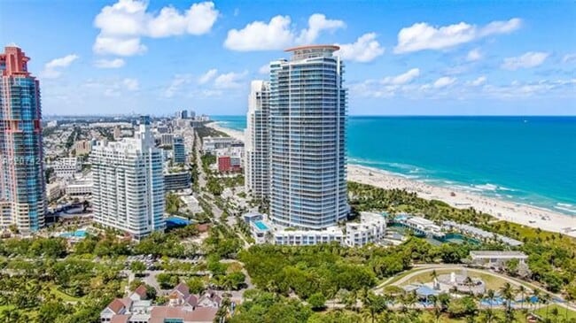 Building Photo - 100 South Pointe Dr