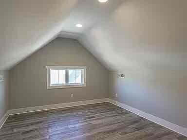 Building Photo - 7 Montaugue St