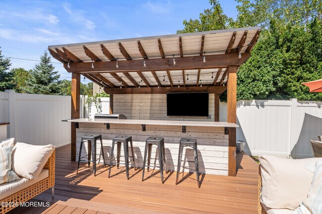 Building Photo - 27 Branch Rd