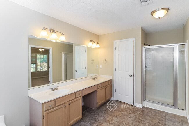 Building Photo - 1074 Wenham Ln
