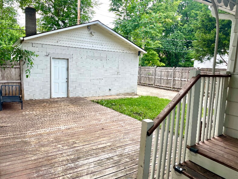 Building Photo - 4026 Graceland Ave