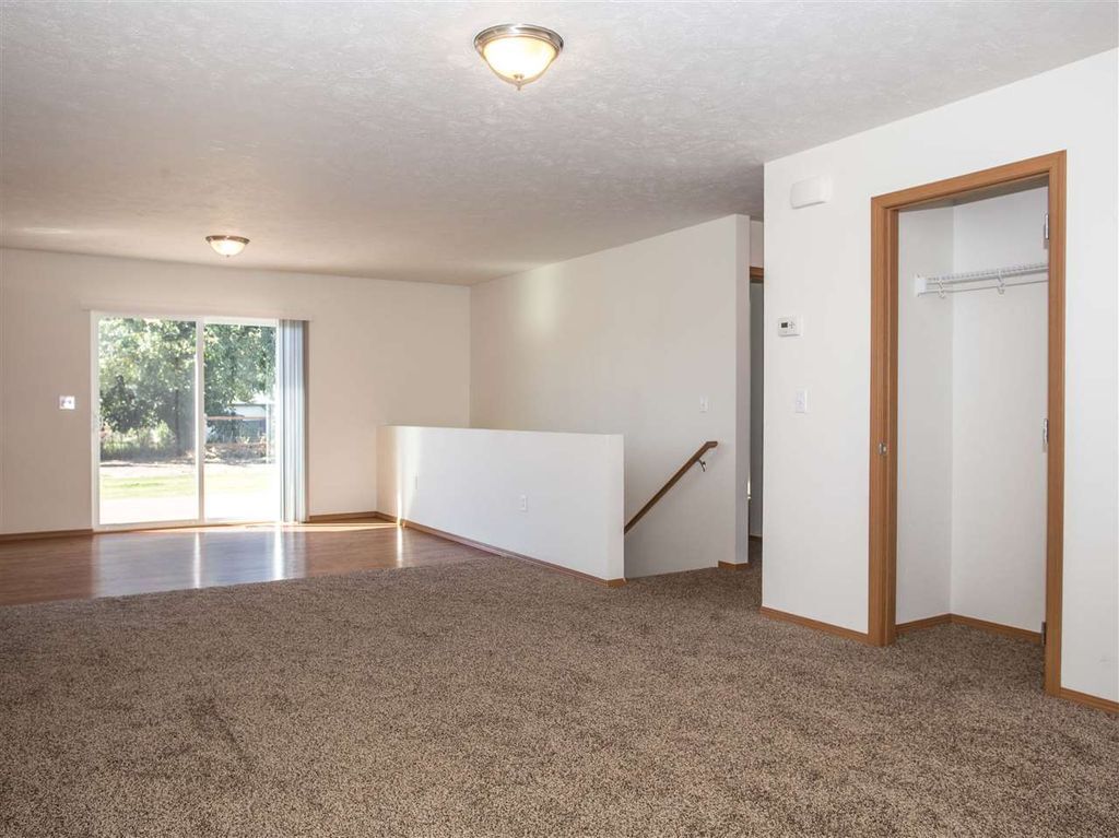 Building Photo - 4301 N Blake Rd