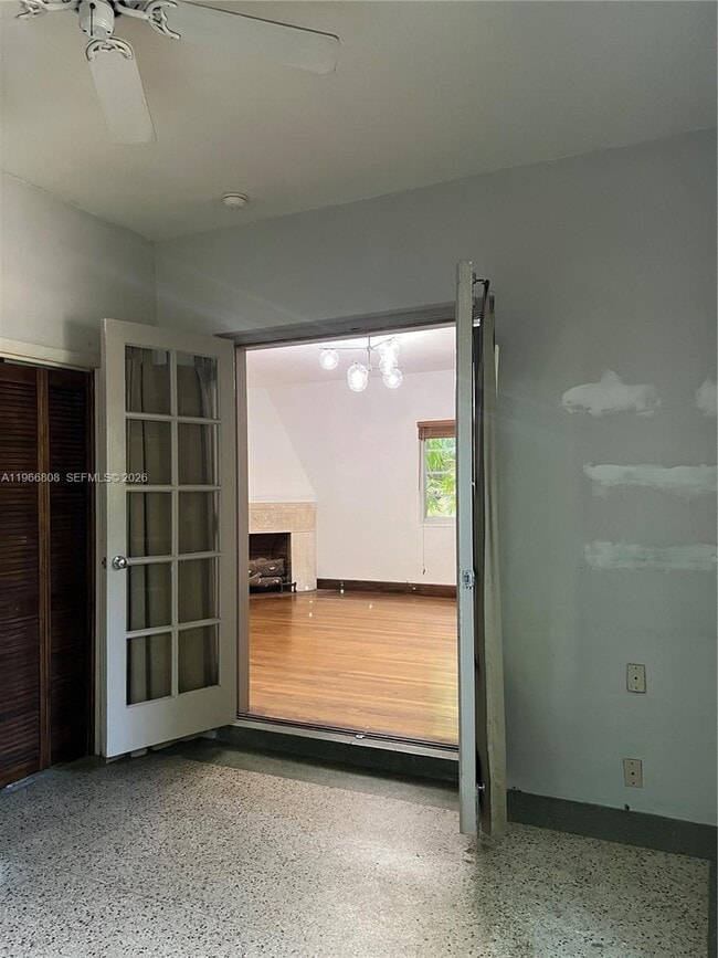 Building Photo - 814 Michigan Ave