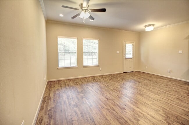 Building Photo - 26152 Avenue E