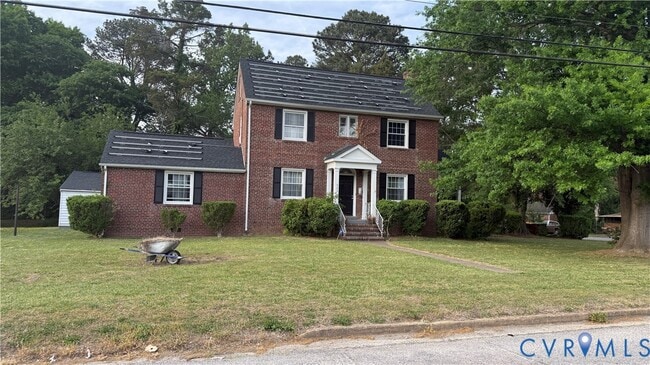 Building Photo - 335 Claremont St