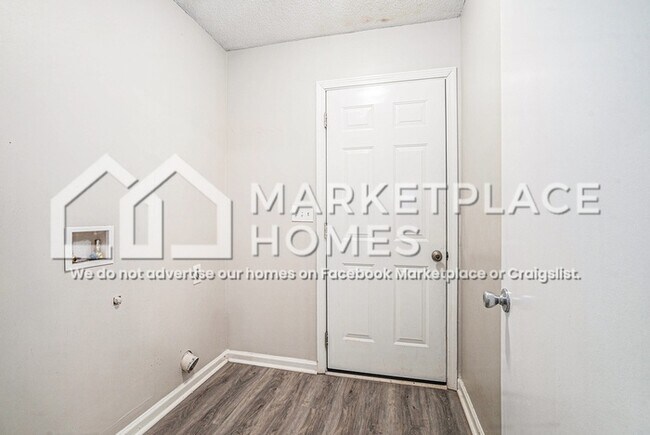 Building Photo - 6428 Phillips Creek Dr