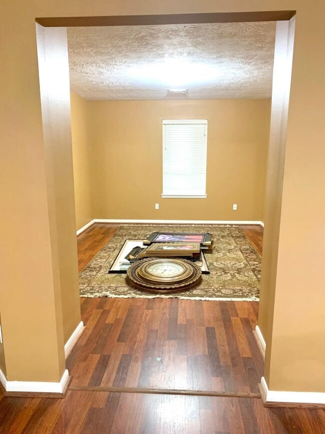 Building Photo - 16523 Terrace Hollow Ln