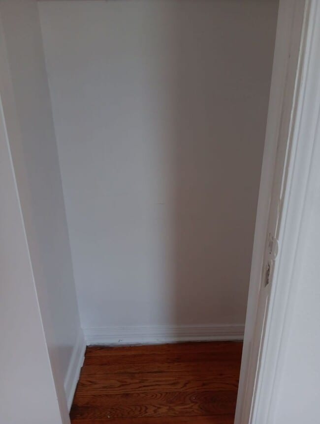 Primary Photo - Quaint 3 bedroom home
