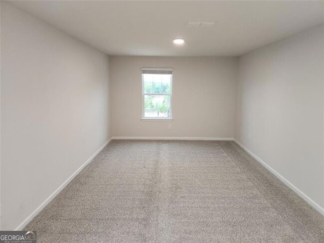 Building Photo - 235 Vly Oak Dr