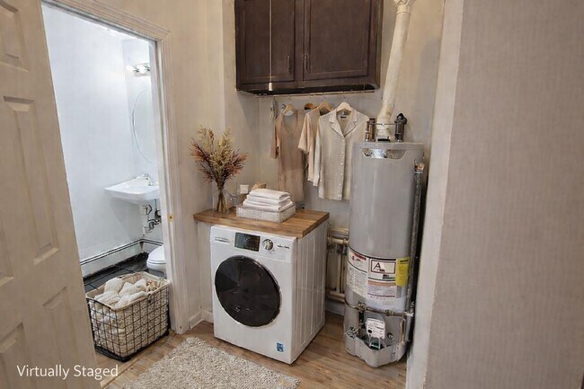 Building Photo - 262 Summit Ave