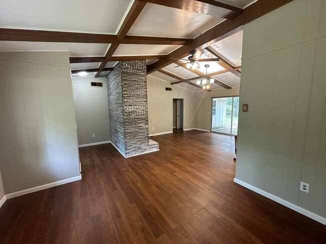 Building Photo - 1317 Moss Hill Dr