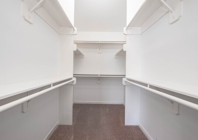 Building Photo - 1422 Crocker St
