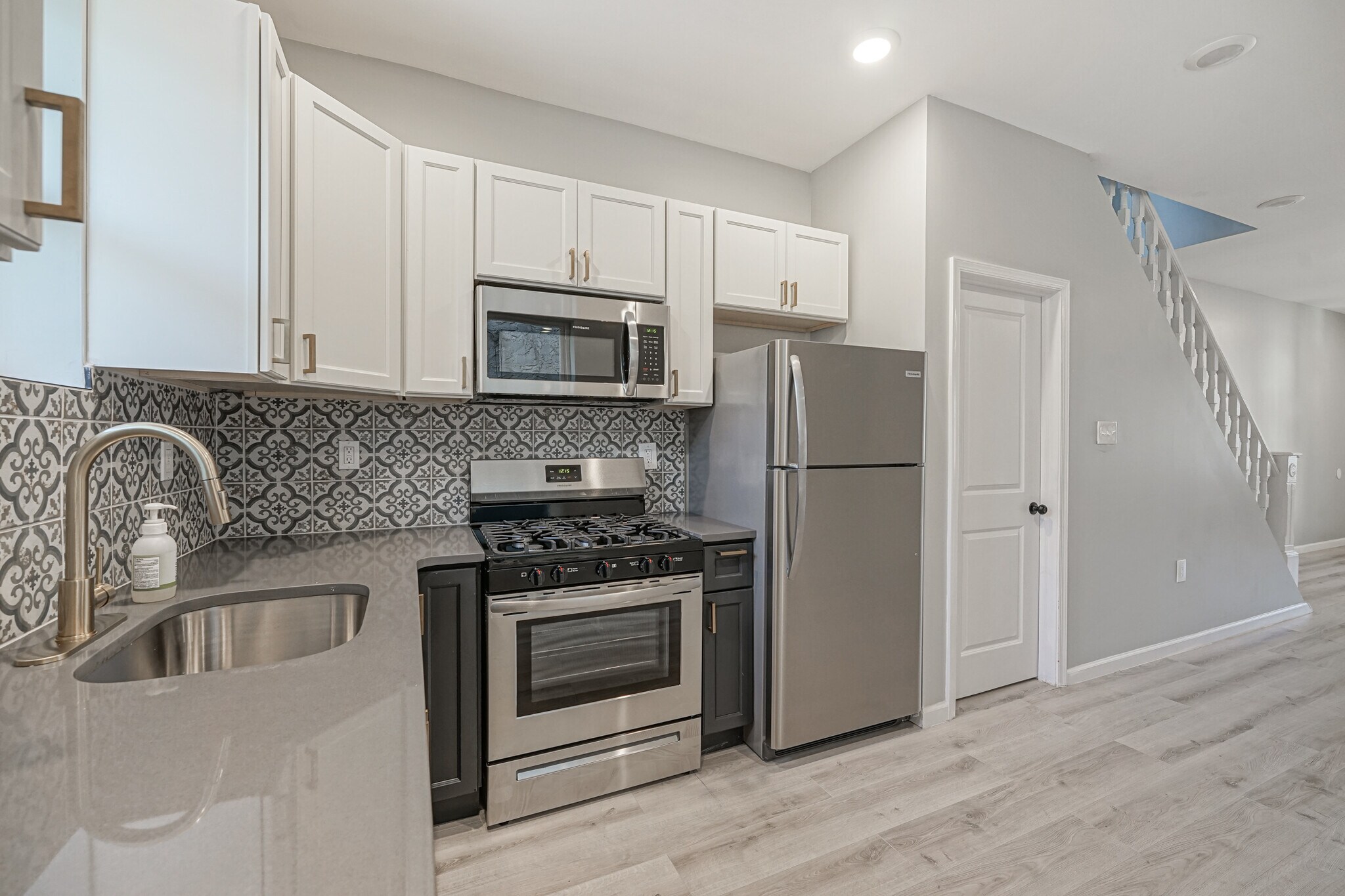 Building Photo - 1315 S 30th St