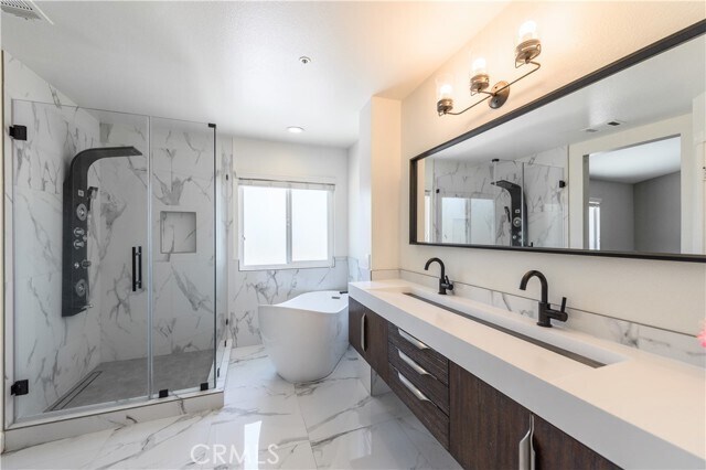 Building Photo - 11208 Greycliff Ave