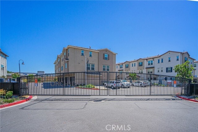 Primary Photo - 1239 Bonnet Wy