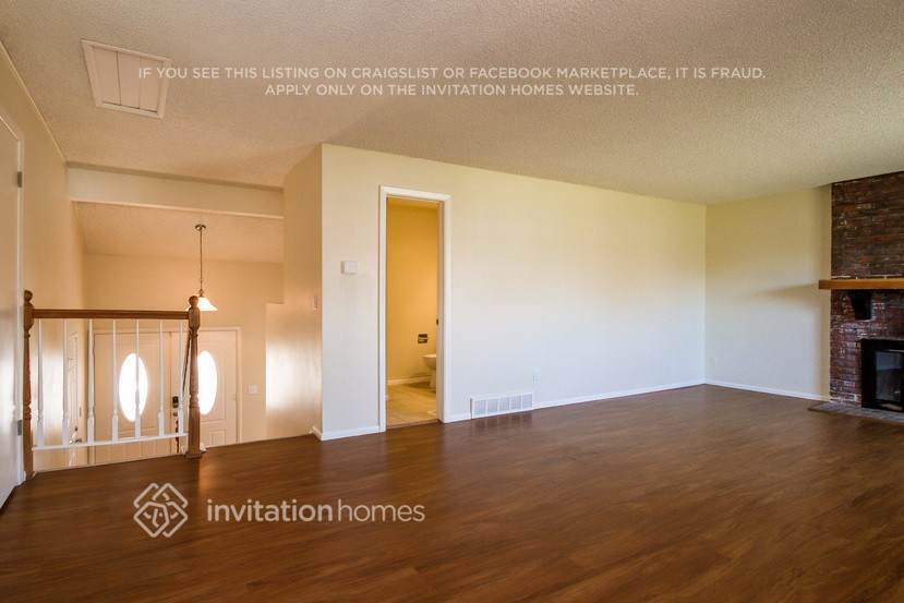 Building Photo - 455 Hickory Pl
