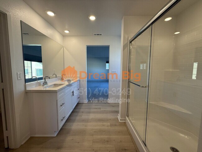 Building Photo - 2256 Stelamar Wy
