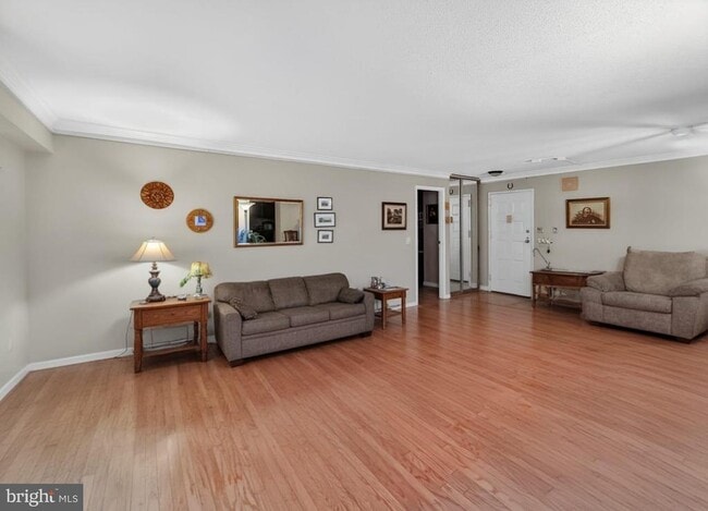 Building Photo - 8370 Greensboro Dr