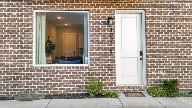 Building Photo - 1615 Fagan St