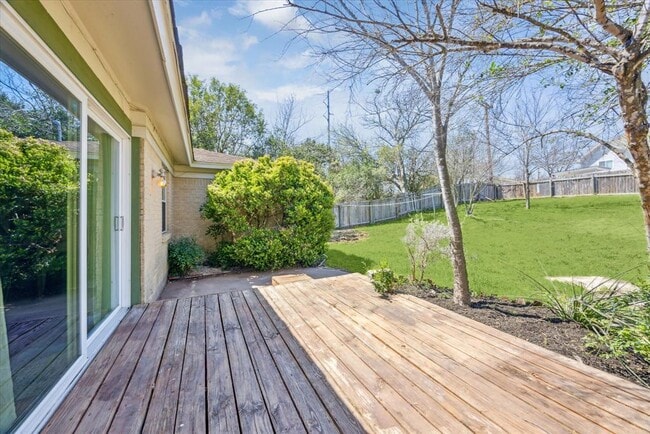 Building Photo - 6716 Haney Dr