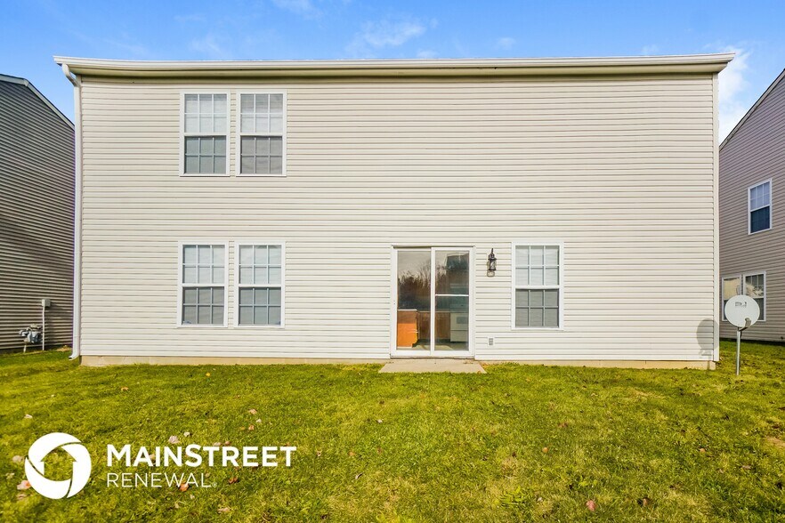 Building Photo - 8825 Browns Valley Ln