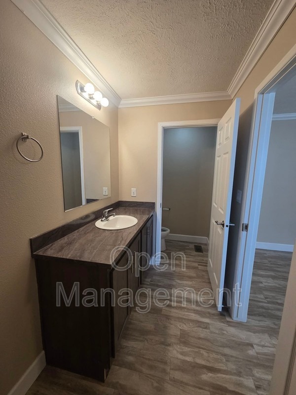 Building Photo - 8701 NE 107th Pl