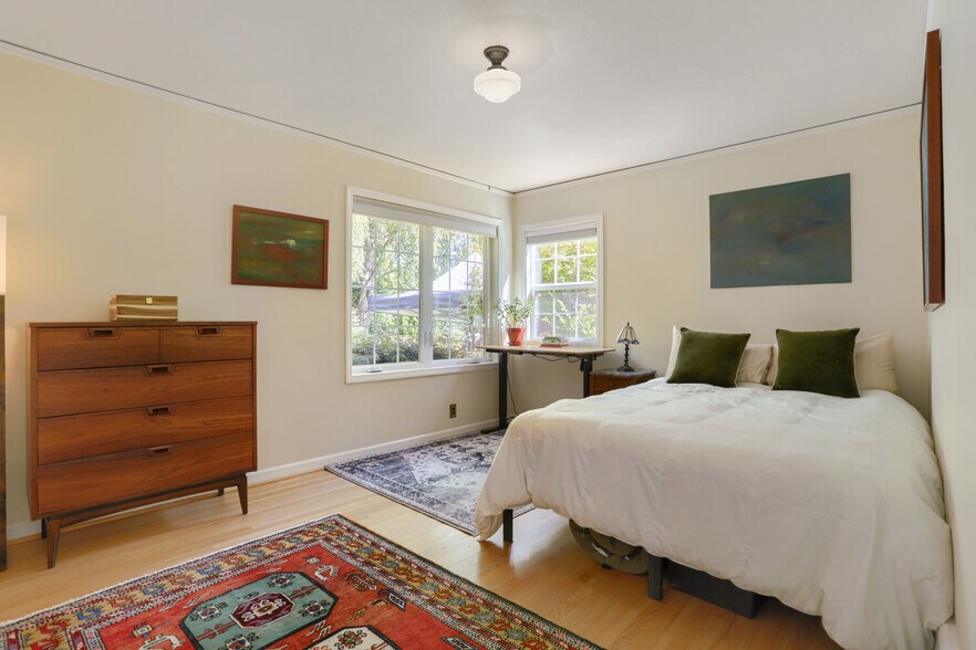 Primary Bedroom - 3041 SW Flower Ter