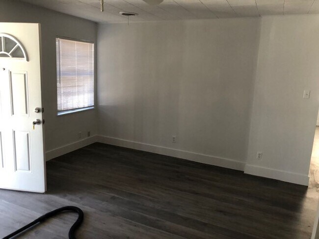 Building Photo - 2 Bedroom, 1 Bath, 1 Car Carport with Shed...