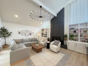 Building Photo - 13914 Swiss Hill Dr