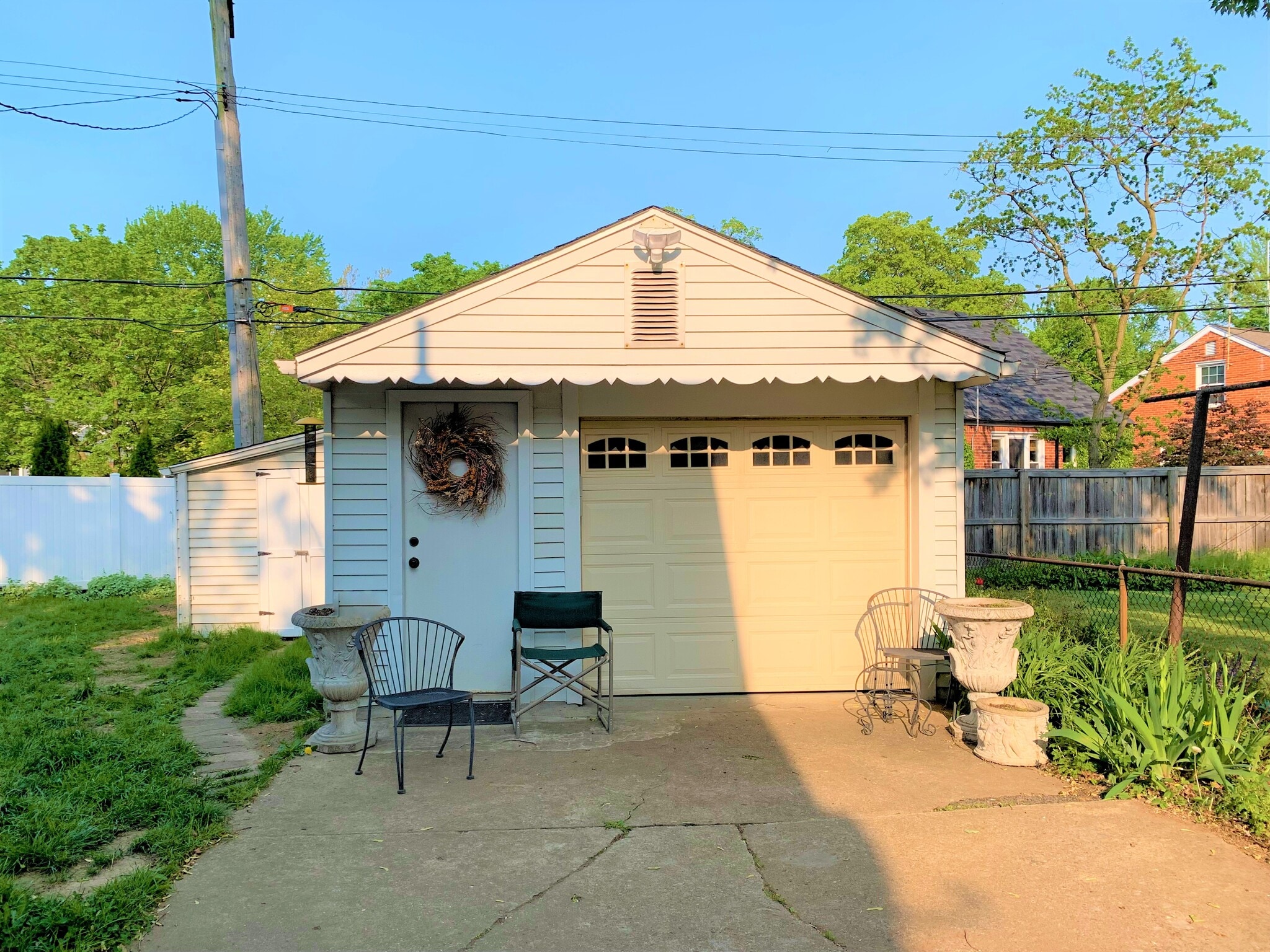 Building Photo - 1527 S Eton St