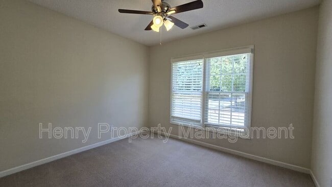 Building Photo - 100 Mint Hill Dr