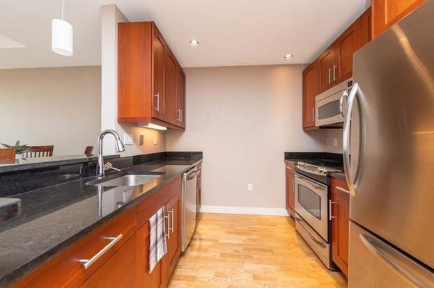 Building Photo - 100 Station Landing