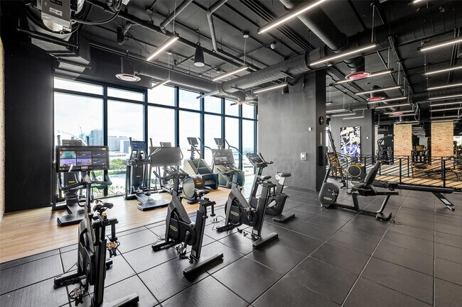 Building Photo - 398 NE 5th St