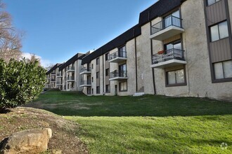 Building Photo - Parker Avenue Apartments