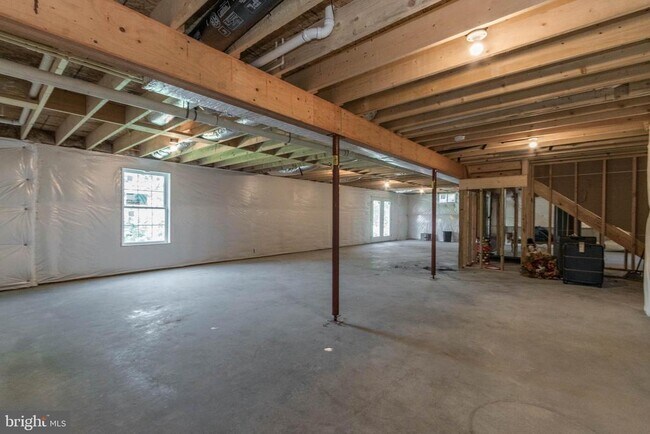 Building Photo - 342 Europa Way