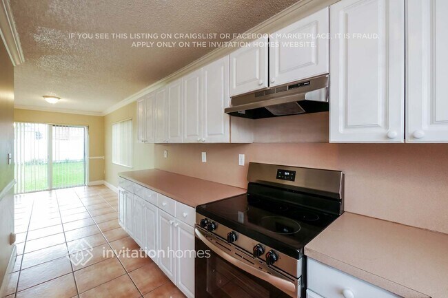 Building Photo - 14132 SW 166th Terrace